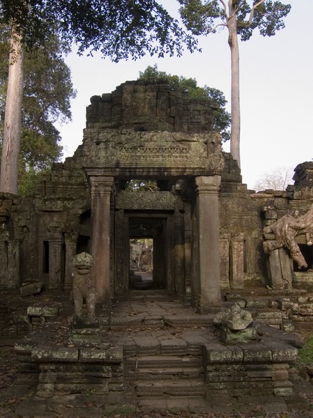 Cambodia_Angkor Wat_3_18-20_06_029