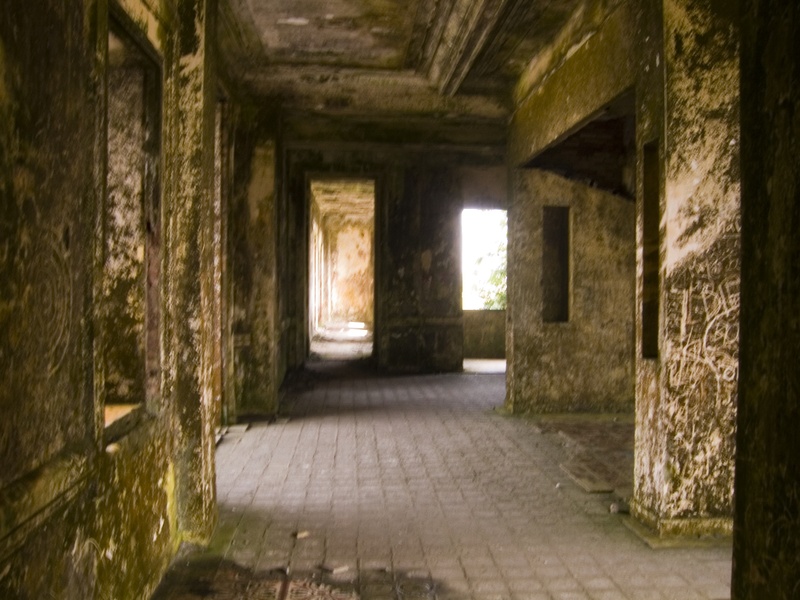 Cambodia_Bokor Station_3_28_06_12