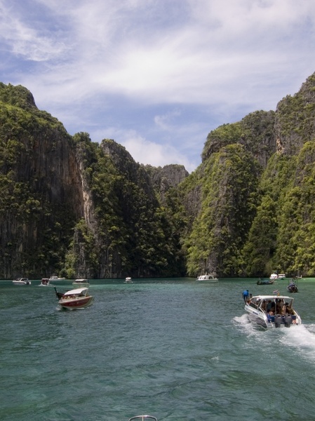 Thailand_Ko Phi Phi_4_10-14_06_24