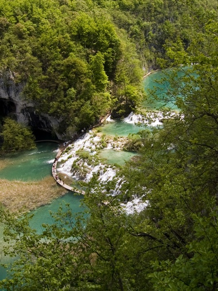 Croatia_Lake Plitvice_5_10_06_40