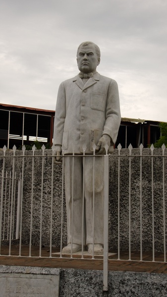 Ruben Dario Statue